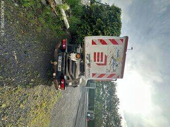 2013-renault-maxity-1466535-48078791