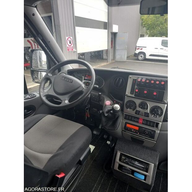 2011 Iveco 70C17-48079050