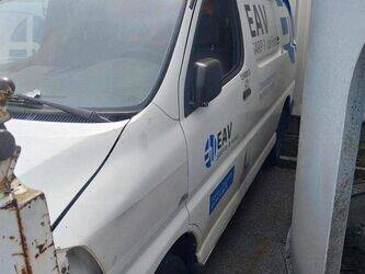 2008-toyota-hi-ace-1466544-48079065