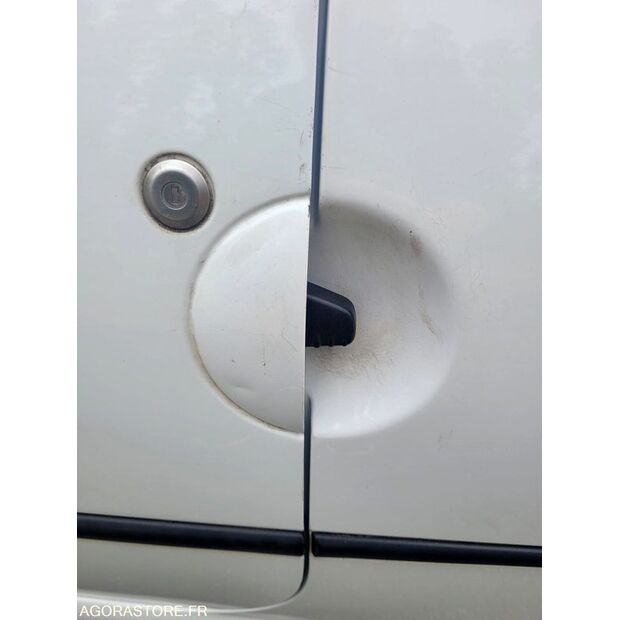 2013 Renault Twingo-48079089