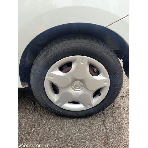2013 Renault Twingo-48079098