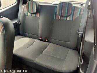 2013-renault-twingo-1466545-48079112