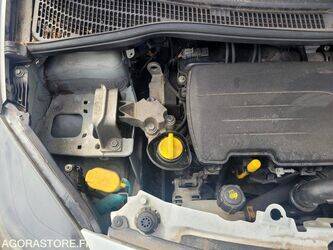 2013-renault-twingo-1466545-48079121