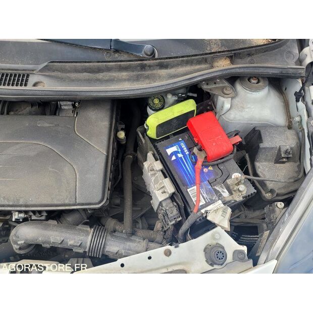 2013 Renault Twingo-48079122