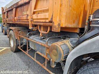 2001-renault-kerax-1466548-48079304