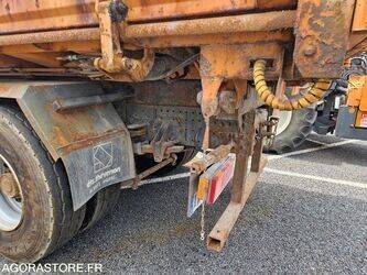 2001-renault-kerax-1466548-48079319