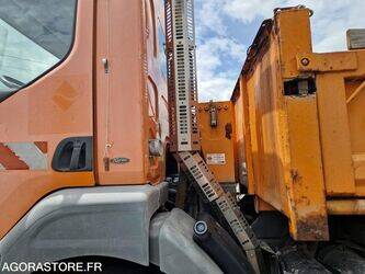 2001-renault-kerax-1466548-48079329