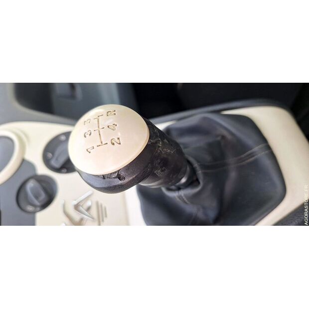 2011 Ford KA-48079428
