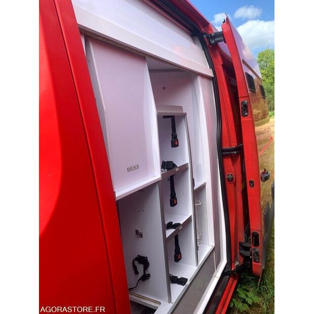 2013 Renault Master-48079735
