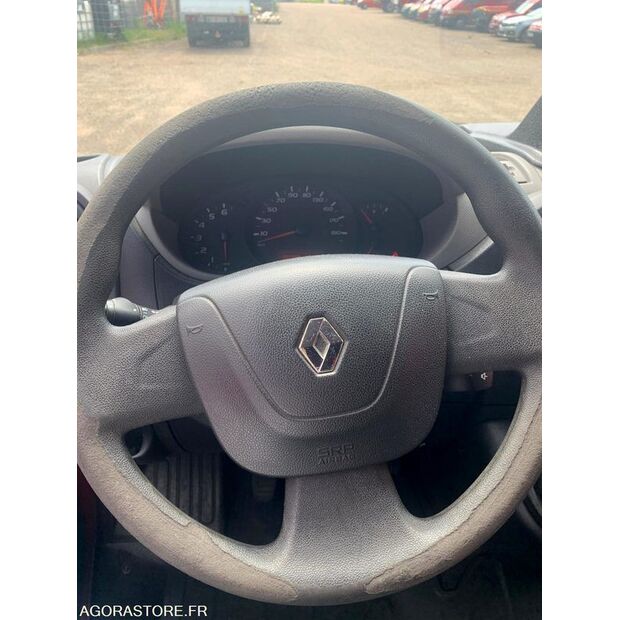 2013 Renault Master-48079741