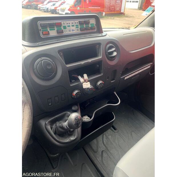 2013 Renault Master-48079744