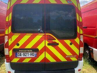 2013-renault-master-1466559-48079747