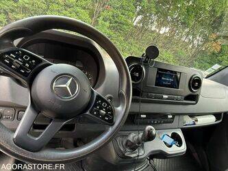 2020-mercedes-benz-sprinter-1466564-48079882