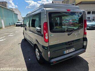 2012-renault-trafic-1466571-48080173