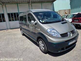 2012-renault-trafic-1466571-48080177