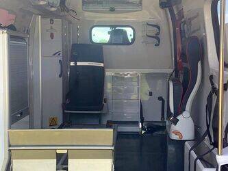 2015-renault-master-1466573-48080266
