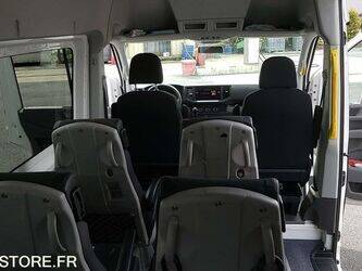2021-volkswagen-crafter-1466575-48080325