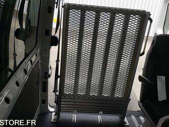 2021-volkswagen-crafter-1466575-48080335