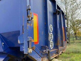 2010-trailor-1466576-48080352