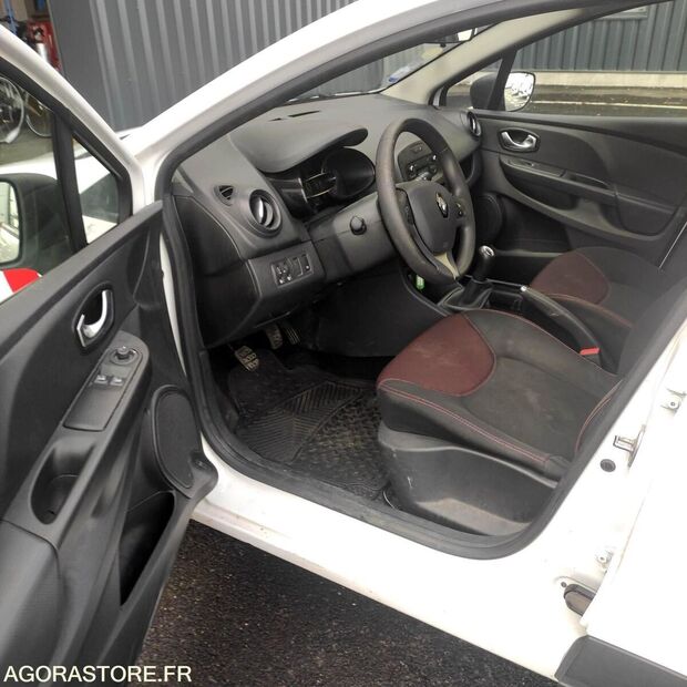 2016 Renault Clio-48080400