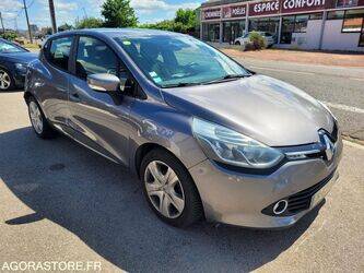 2014-renault-clio-1466580-48080426