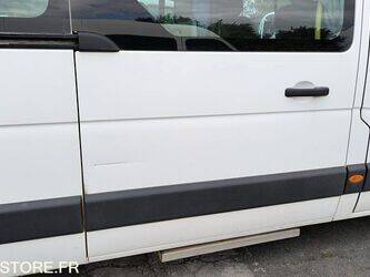 2011-renault-master-1466582-48080524