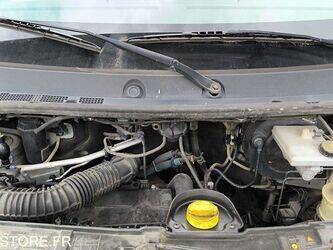 2011-renault-master-1466582-48080531
