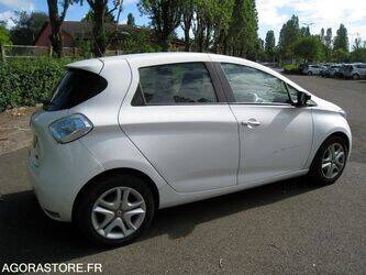 2018-renault-zoe-1466587-48080651