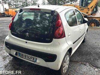 2013-peugeot-107-1466592-48080897