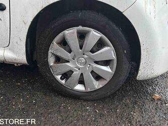 2013-peugeot-107-1466592-48080898