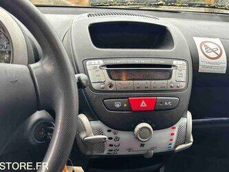 2013-peugeot-107-1466592-48080909