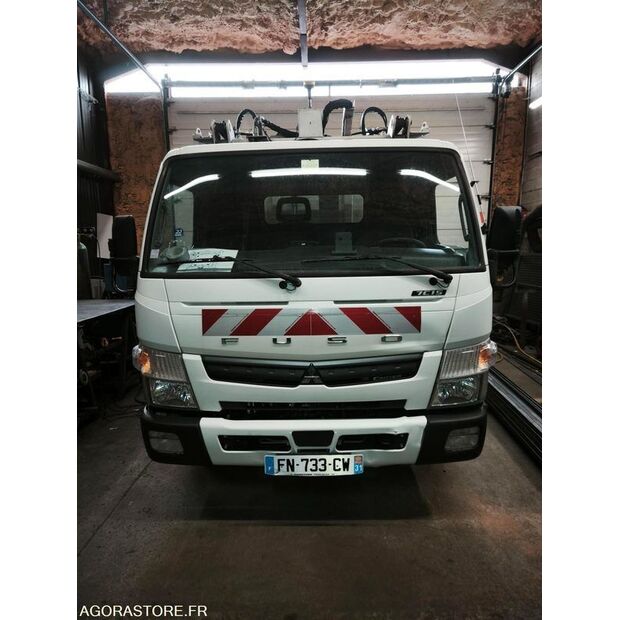 2020 Mitsubishi Fuso CANTER-48081054