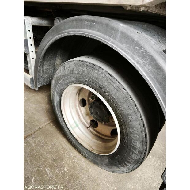 2020 Mitsubishi Fuso CANTER-48081061