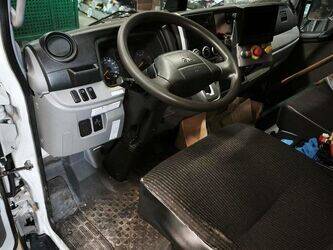 2020-mitsubishi-fuso-canter-1466596-48081072