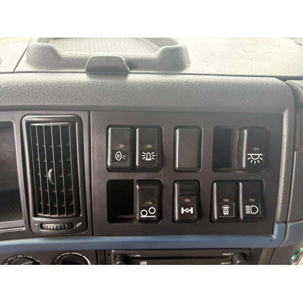 2007 فولفو FM 400-48083174