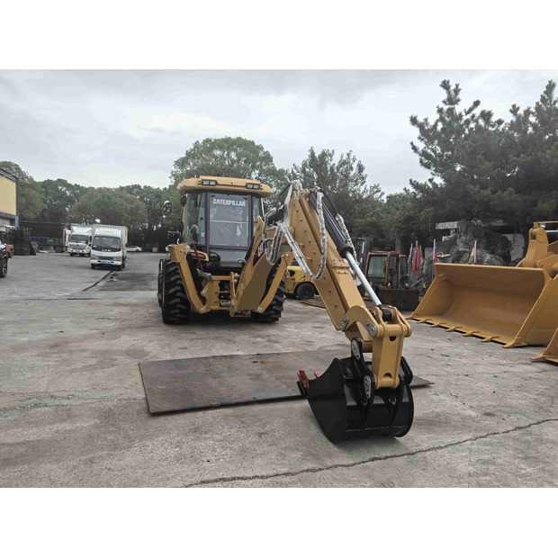 2025 كاتربيلر 420F-48083208