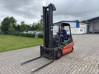 2008-linde-e30-02-1466605-48083226