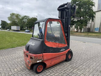 2008-linde-e30-02-1466605-48083227