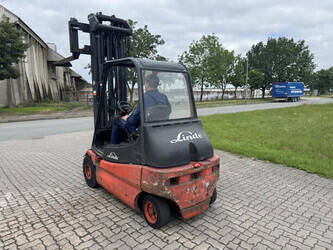 2008-linde-e30-02-1466605-48083228