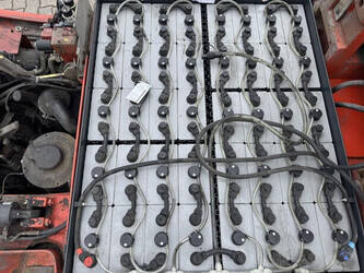 2008-linde-e30-02-1466605-48083233