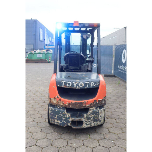 2016 Toyota 8FDJF35-48083681