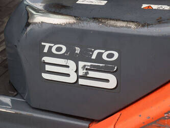 2016-toyota-8fdjf35-48083693