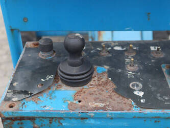 2005-genie-z-45-25-1466620-48083733