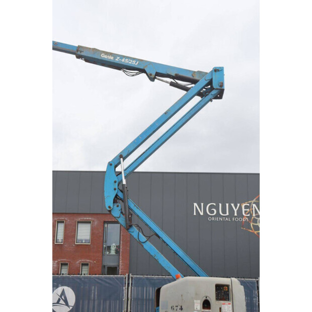 2005 Genie Z-45/25-48083752