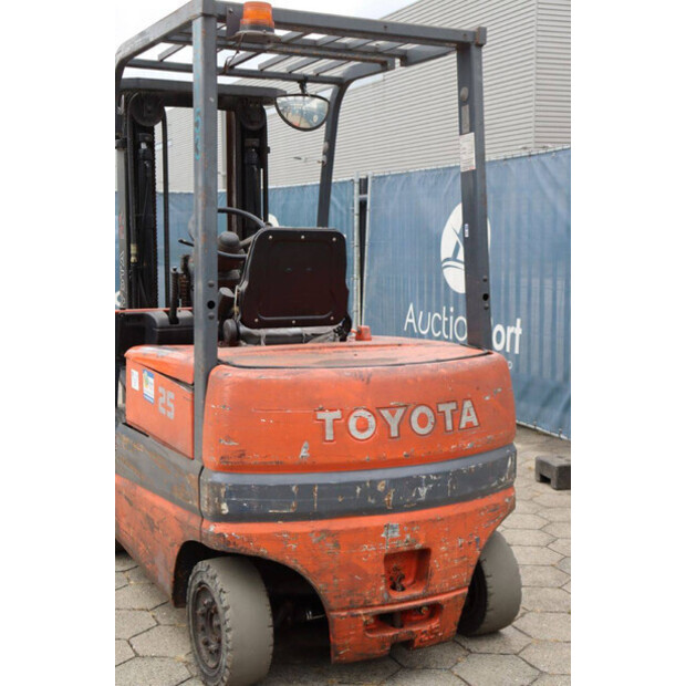 Toyota 25-48084015