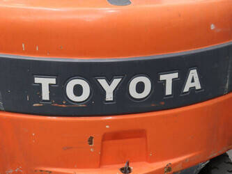 2007-toyota-7fbmf16-1466637-48084336