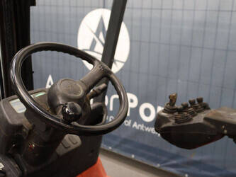 2007-toyota-7fbmf16-1466637-48084341