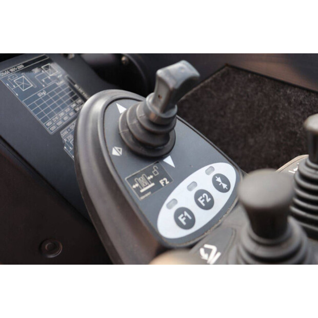 2018 Still RX70-35-48084766