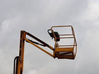 2015-jlg-toucan-10e-1466653-48084925