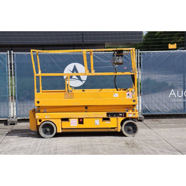 2012 Haulotte COMPACT 8-48085000